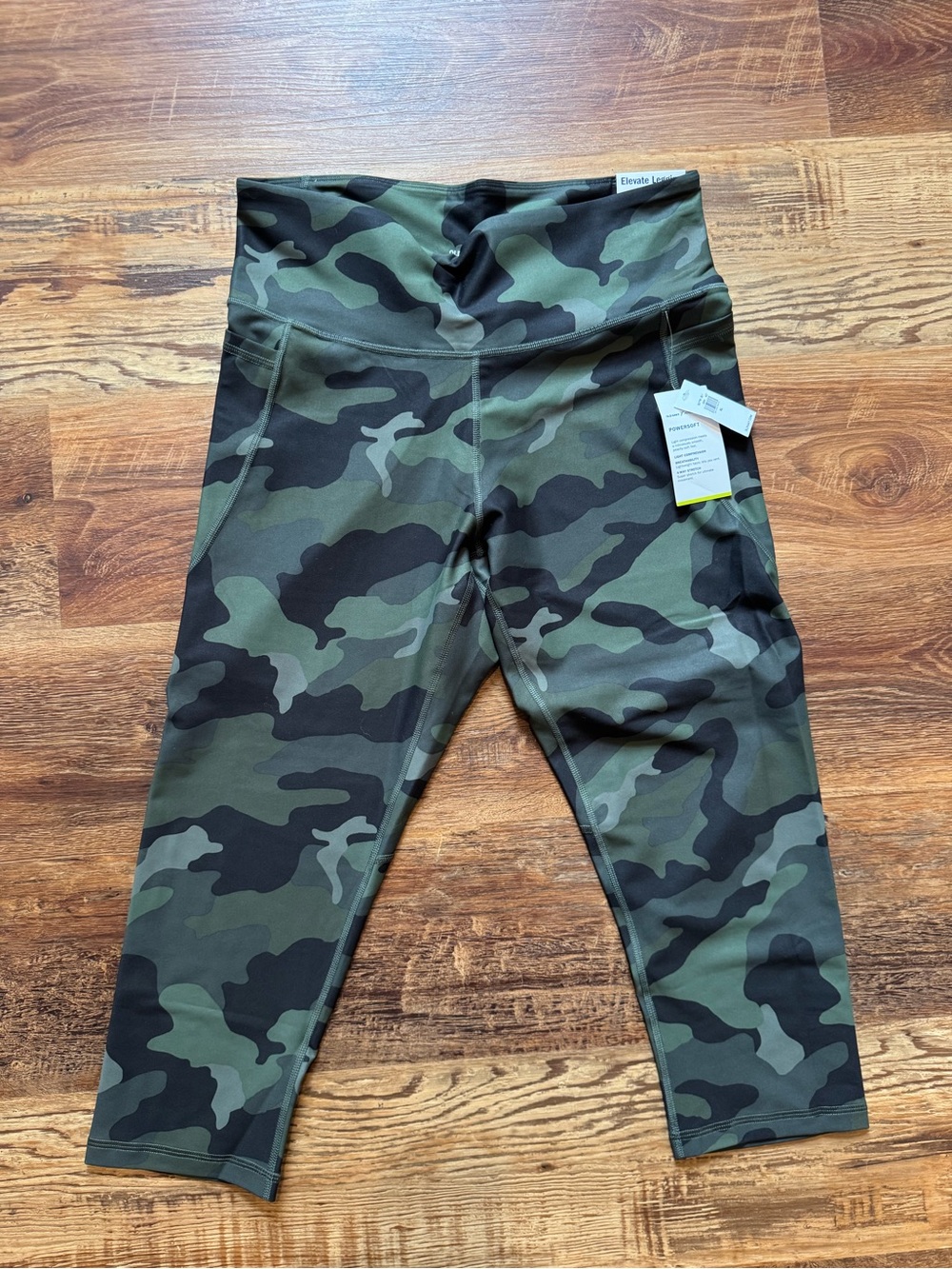 Old Navy Green Camo Cropped Leggings